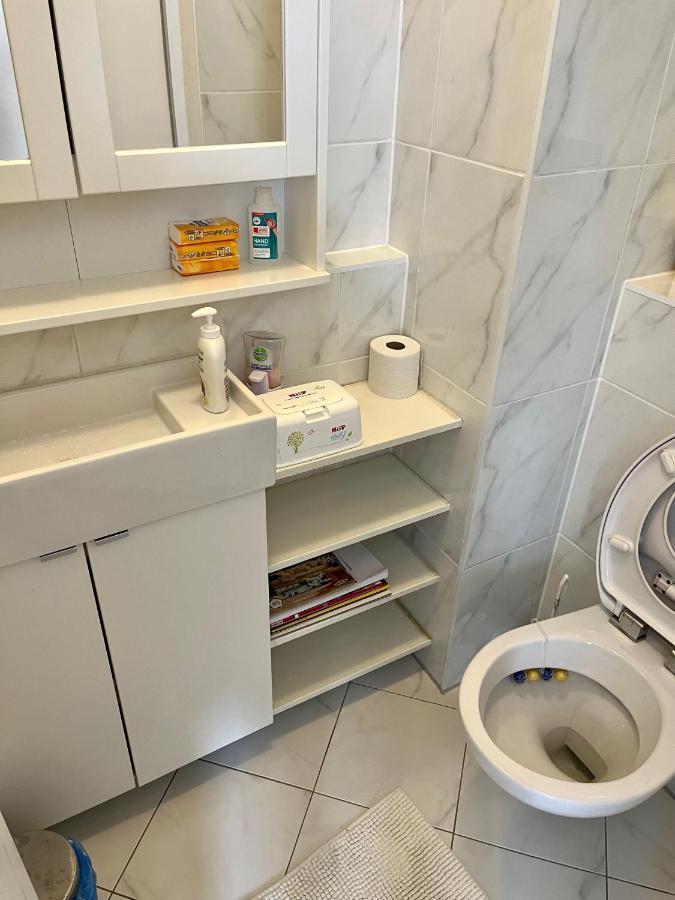 Apartment Dachgeschosswohnung Mit Kostenlosem Parkplatz ! Wien